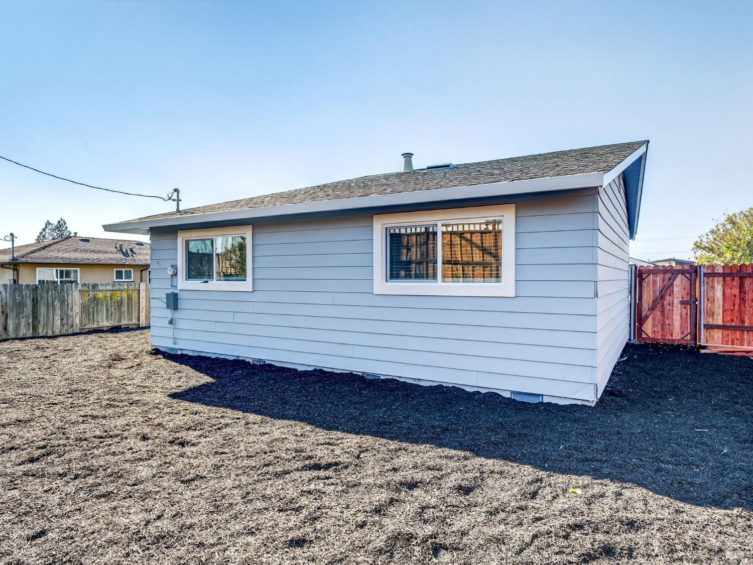 138 Dieninger Street