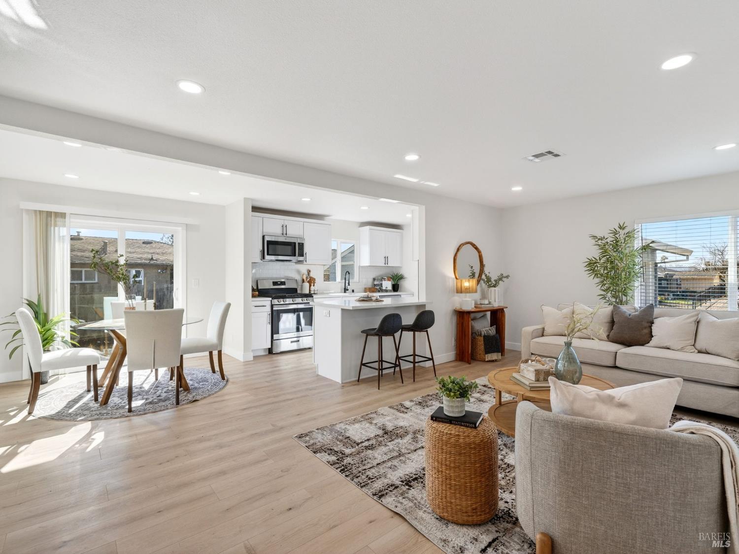 138 Dieninger Street