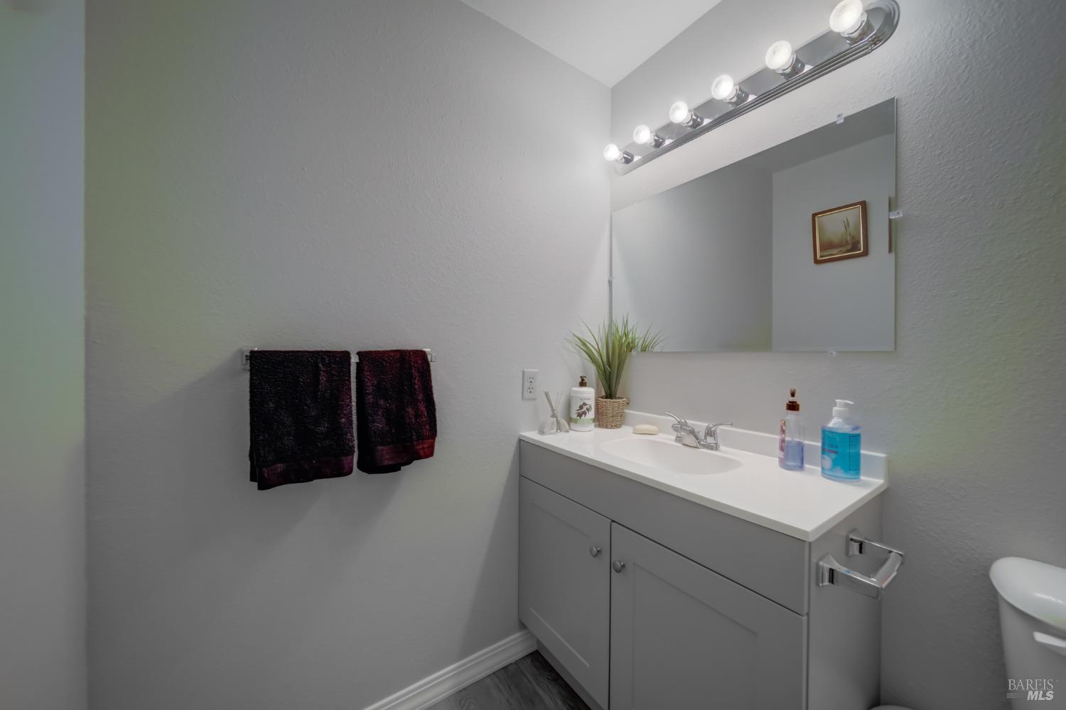 2827 Sunburst Drive