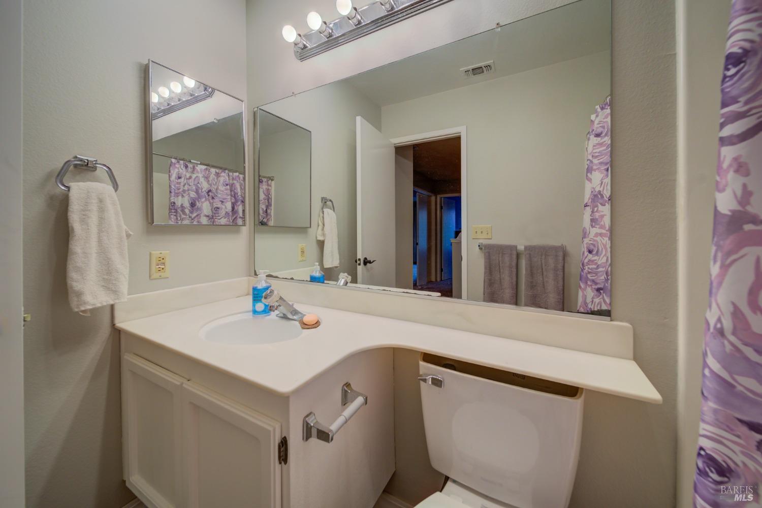 2827 Sunburst Drive