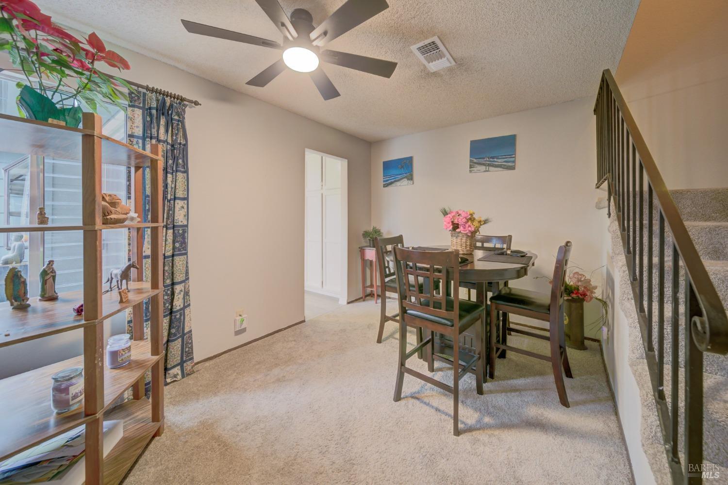 2827 Sunburst Drive