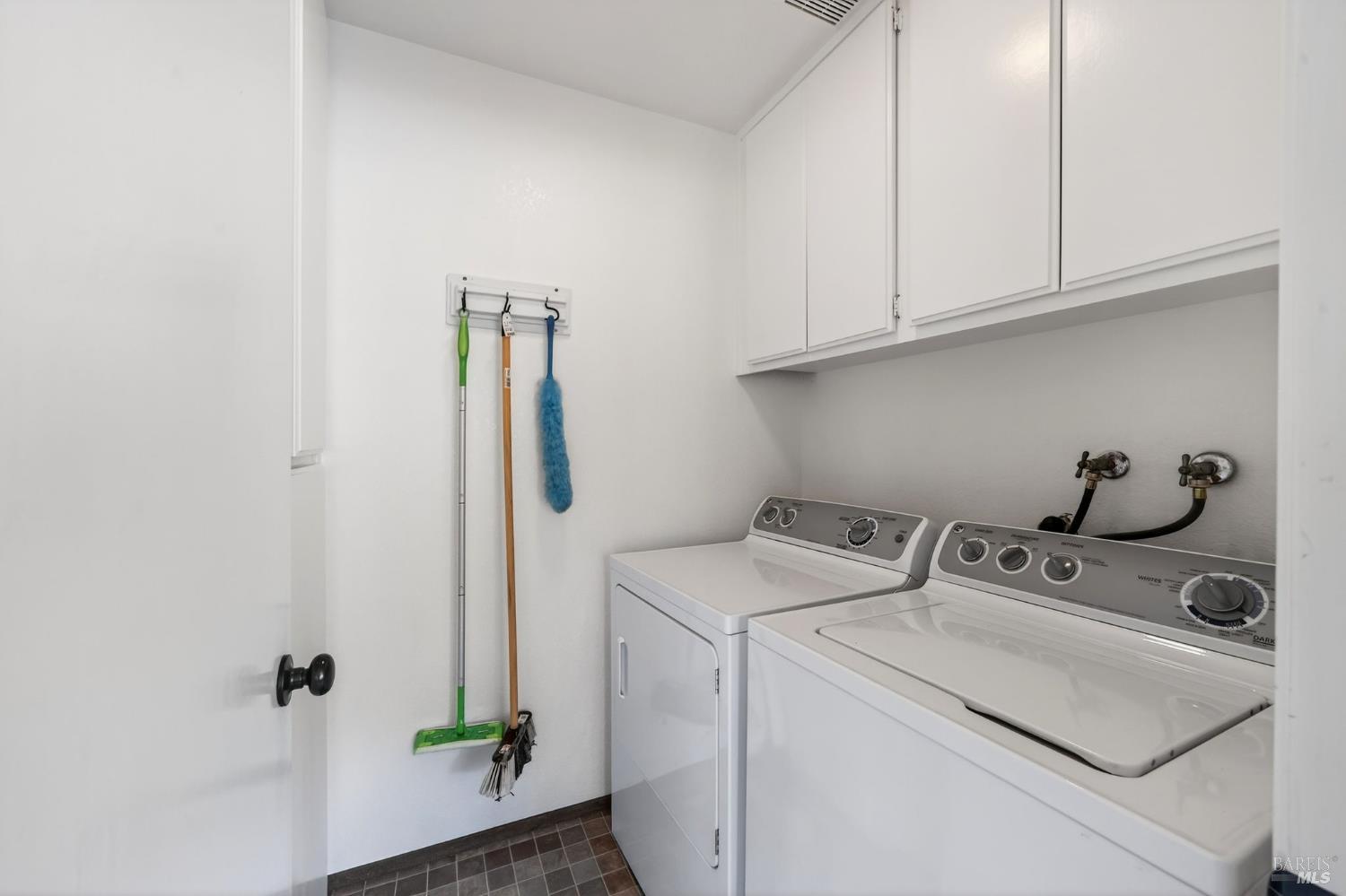 1034 Stonebridge Drive