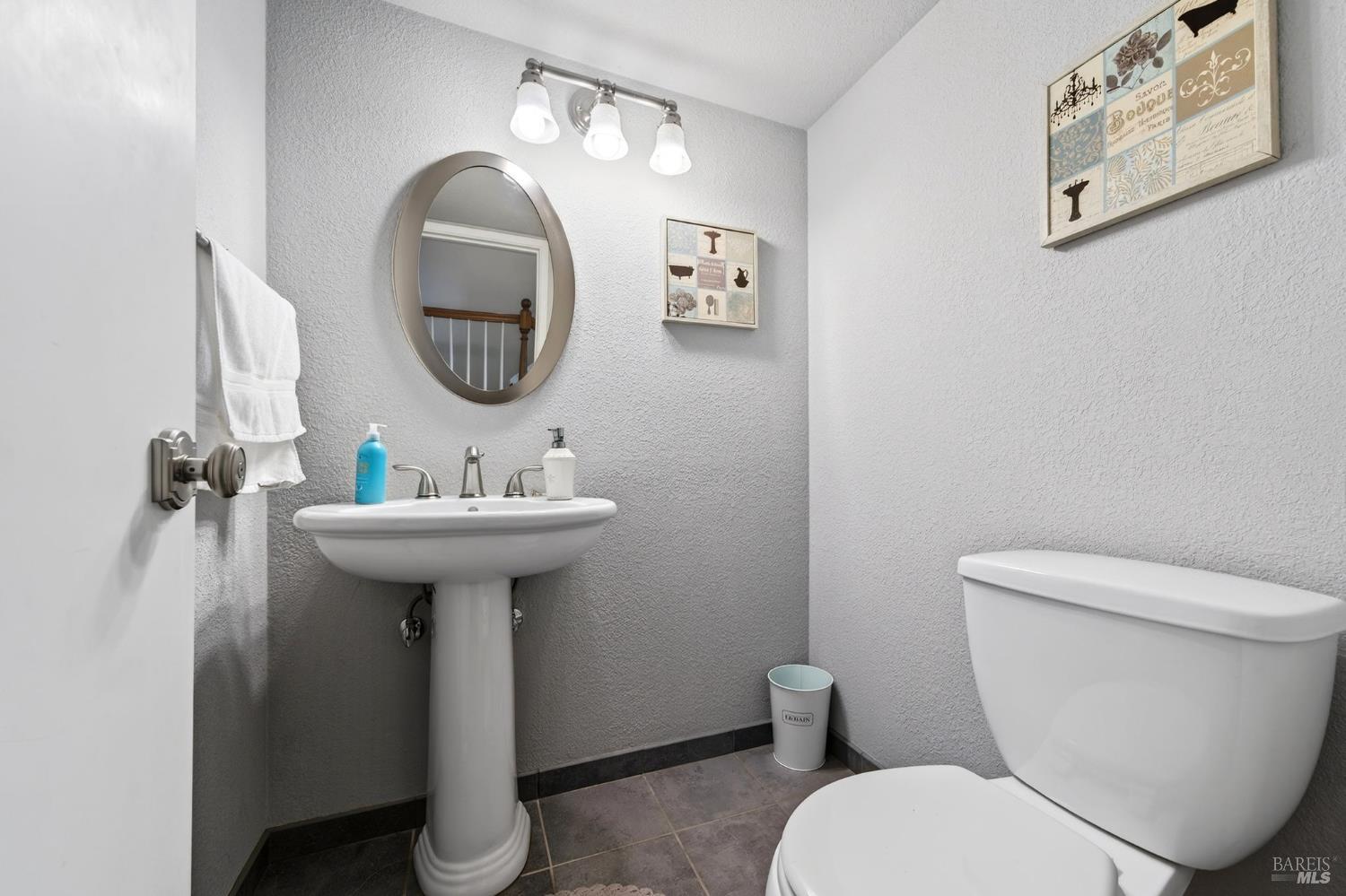 1034 Stonebridge Drive