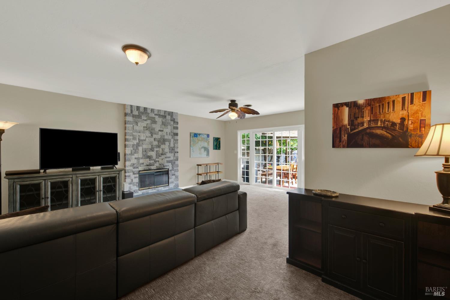 2830 Linda Vista Avenue