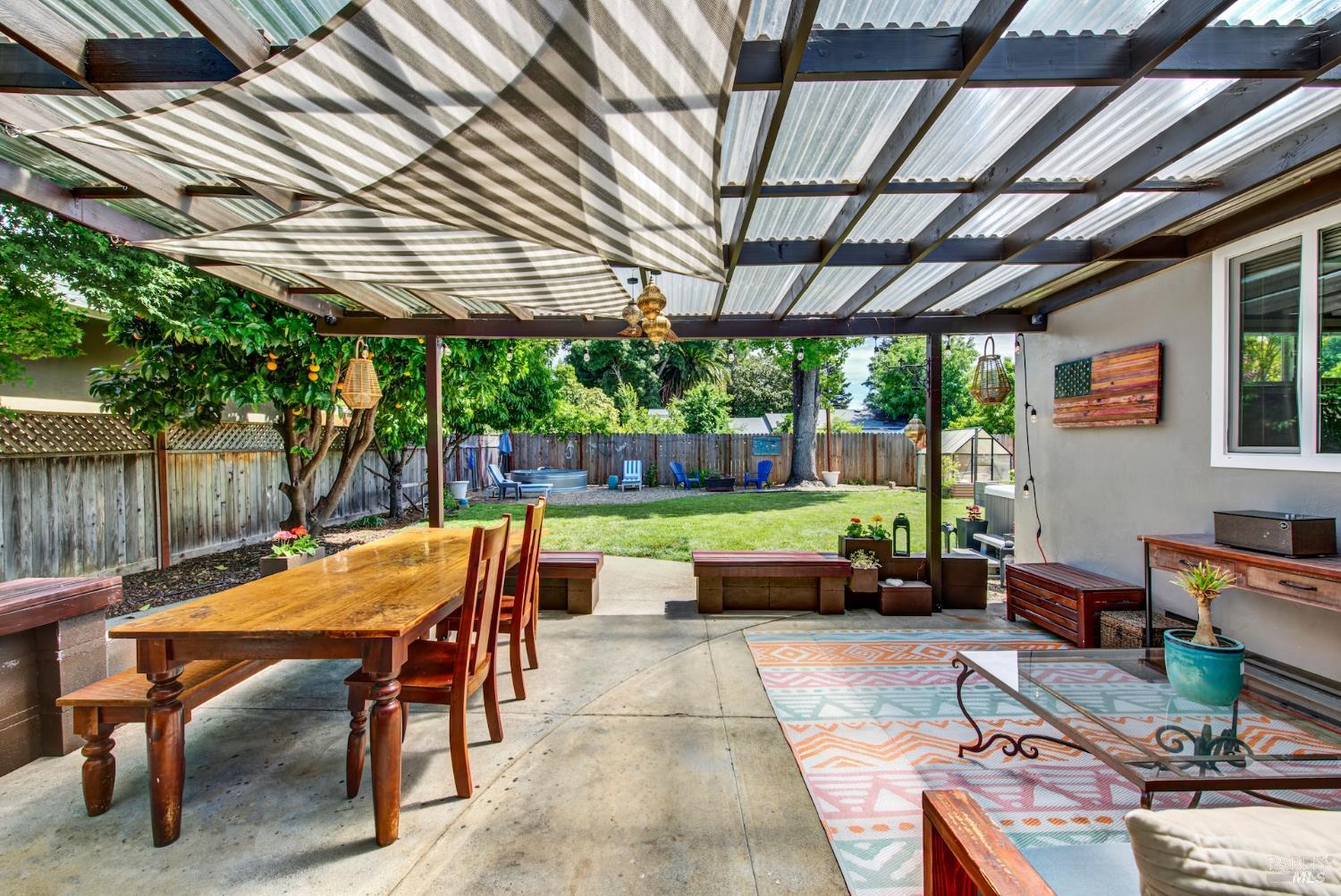 2830 Linda Vista Avenue