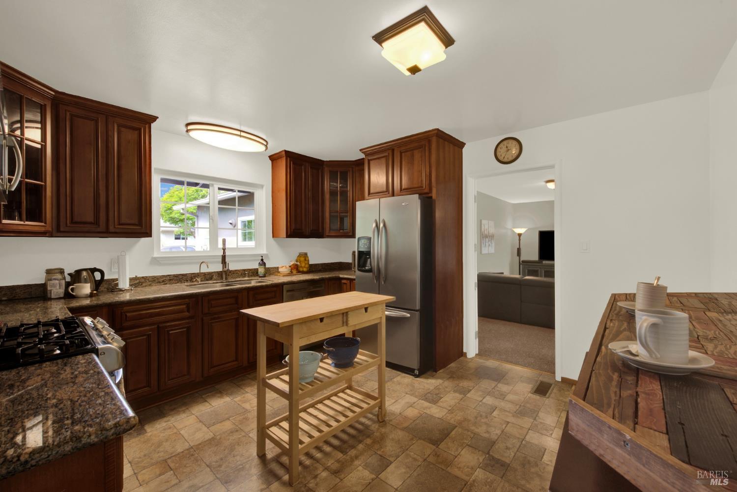 2830 Linda Vista Avenue