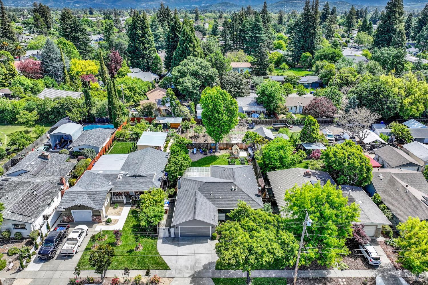 2830 Linda Vista Avenue