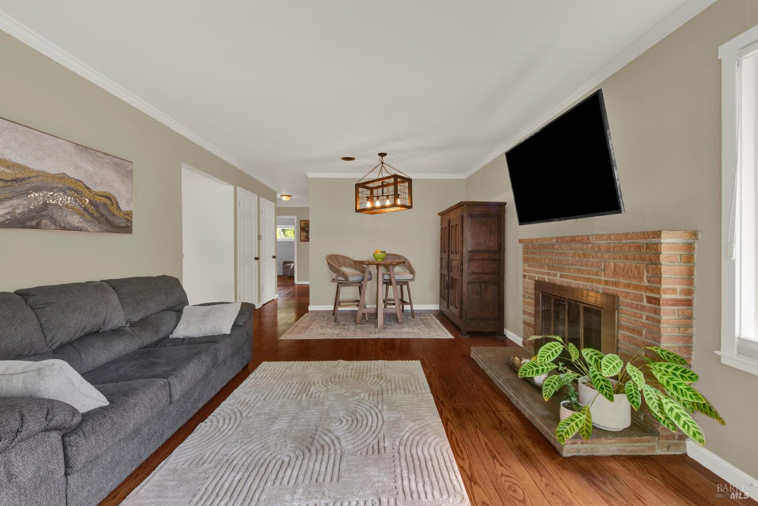 2830 Linda Vista Avenue