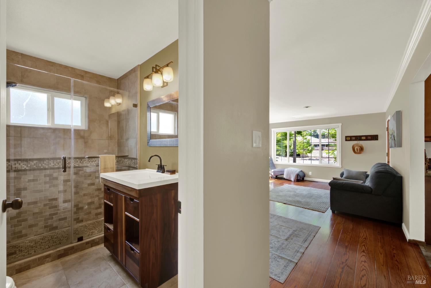 2830 Linda Vista Avenue