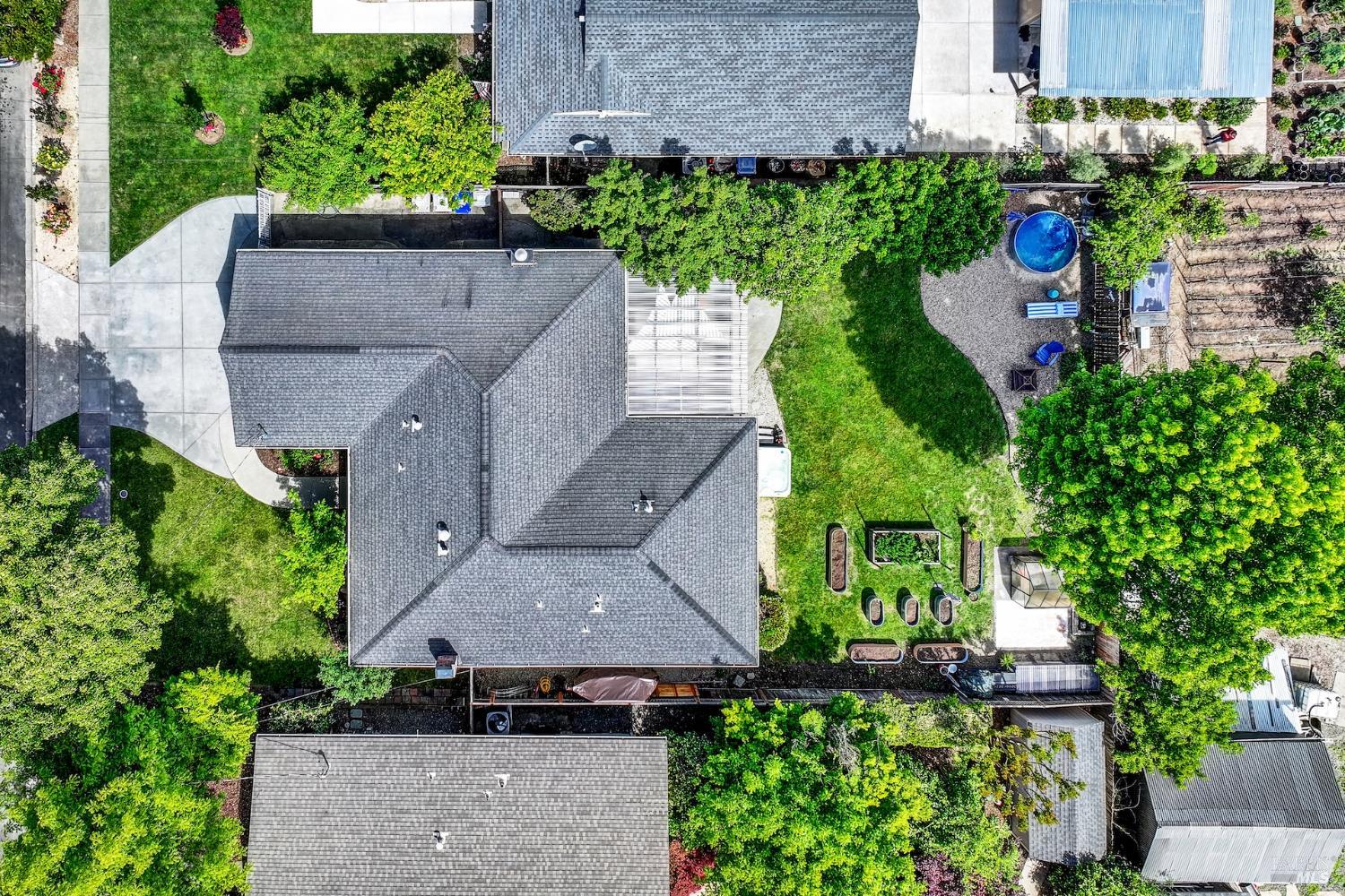 2830 Linda Vista Avenue