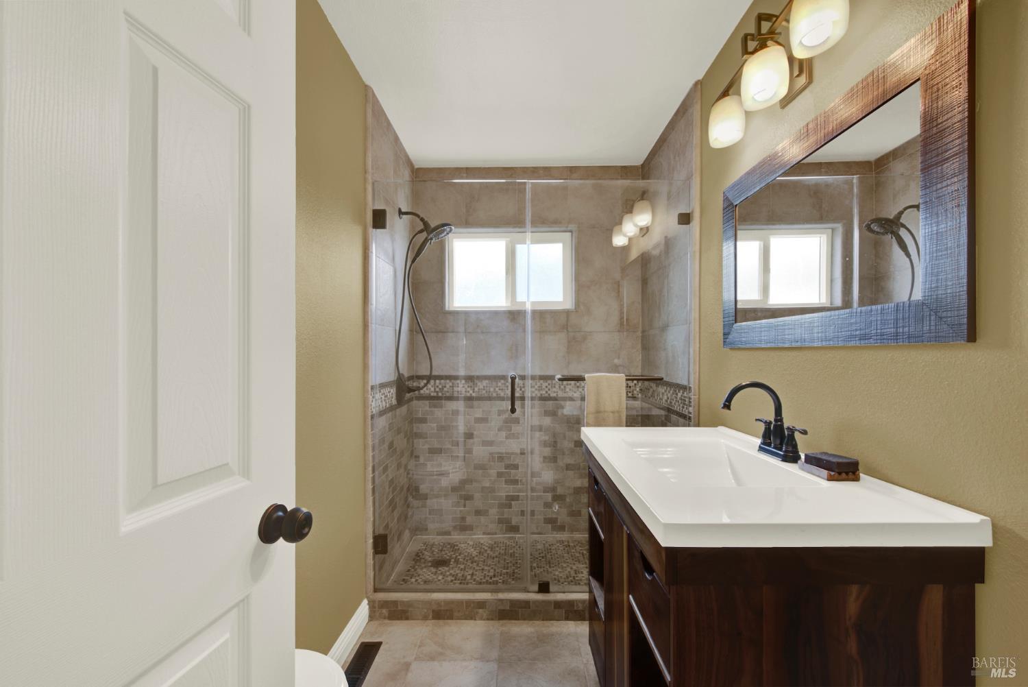 2830 Linda Vista Avenue