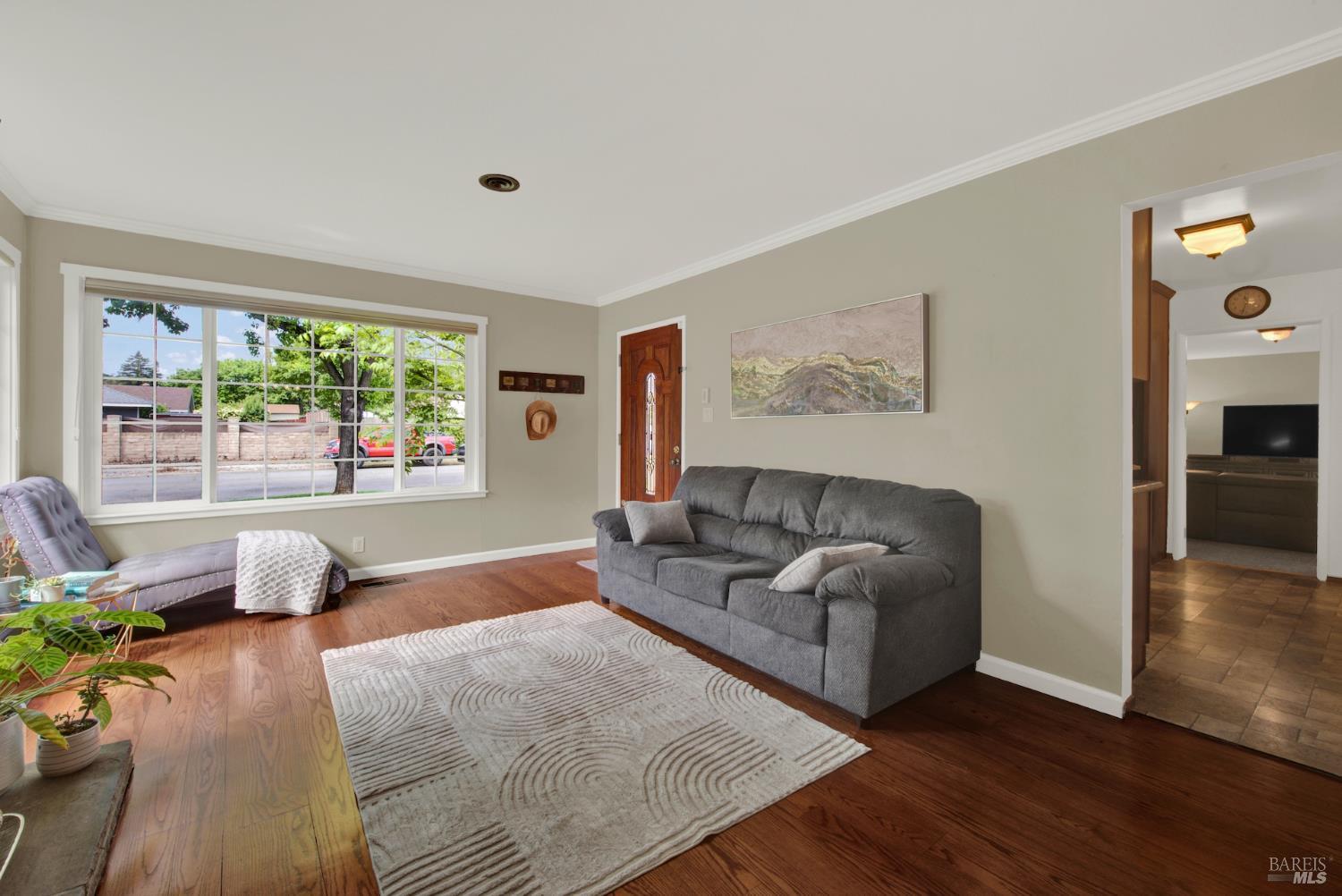 2830 Linda Vista Avenue