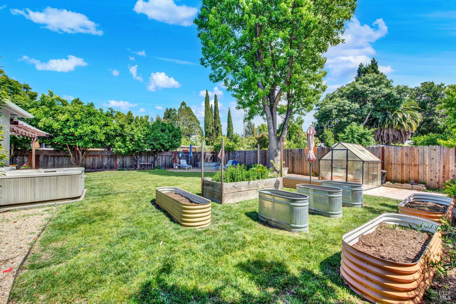 2830 Linda Vista Avenue