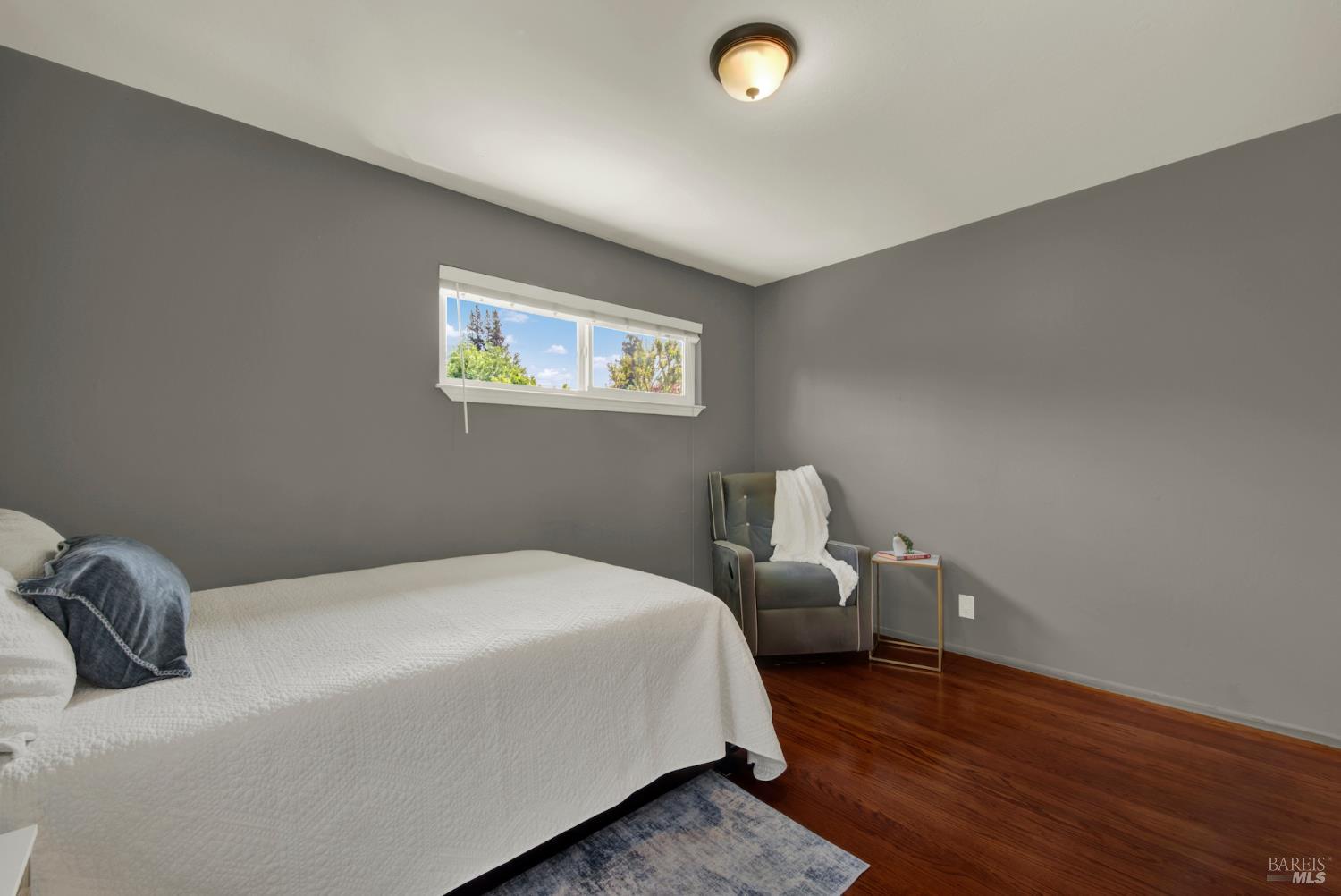 2830 Linda Vista Avenue