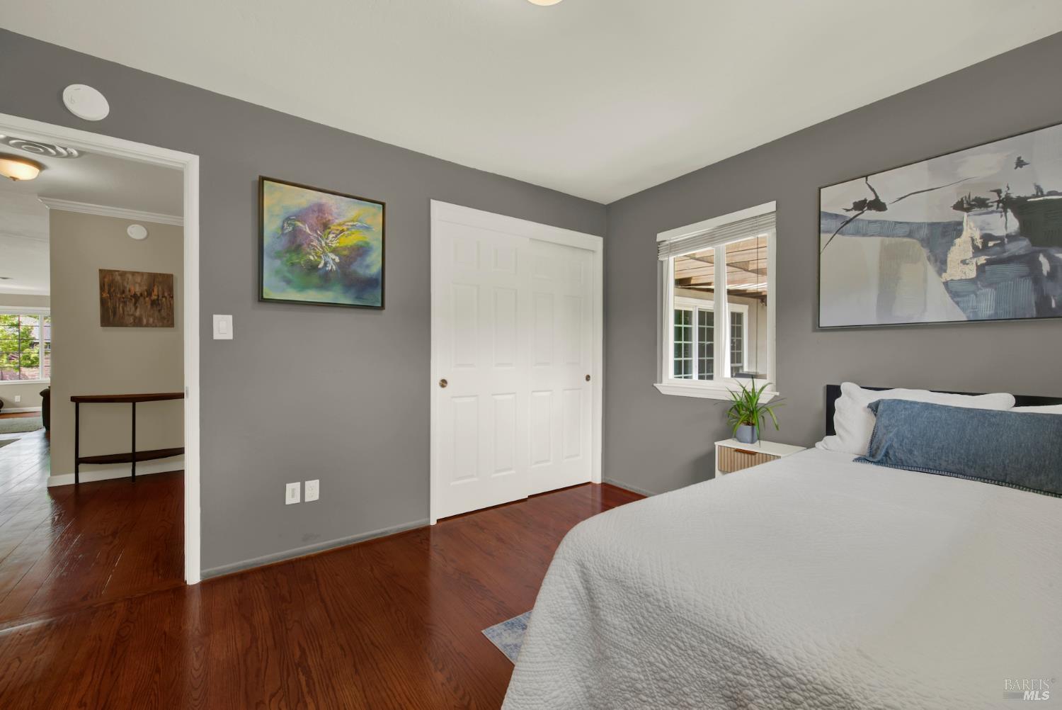 2830 Linda Vista Avenue