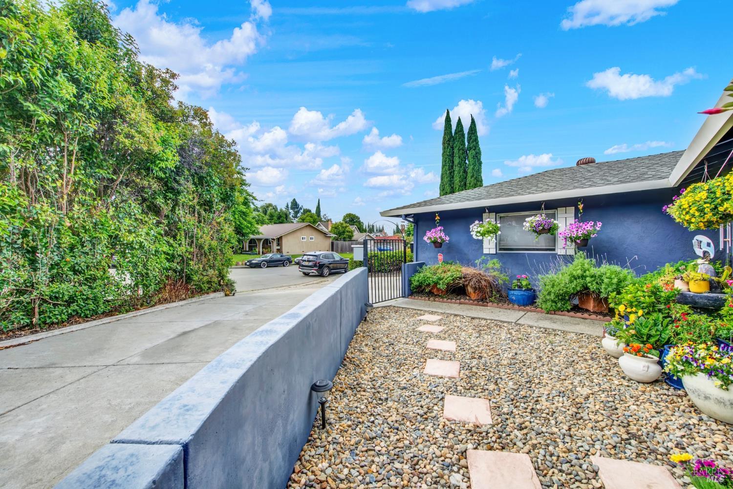 333 Honeysuckle Drive