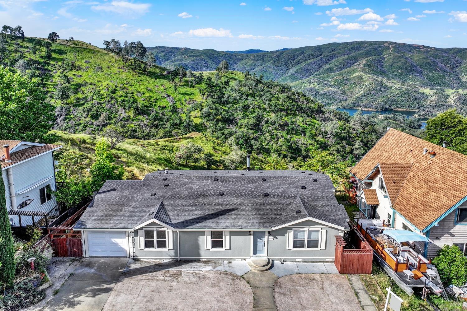 1145 Rimrock Drive
