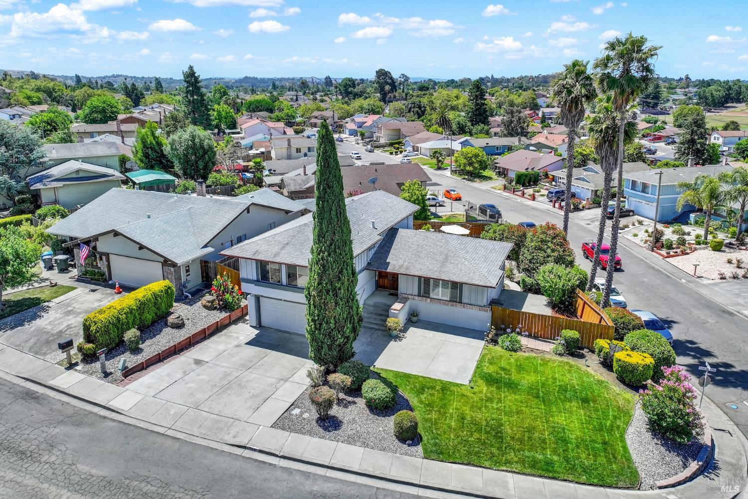 1305 Corcoran Avenue