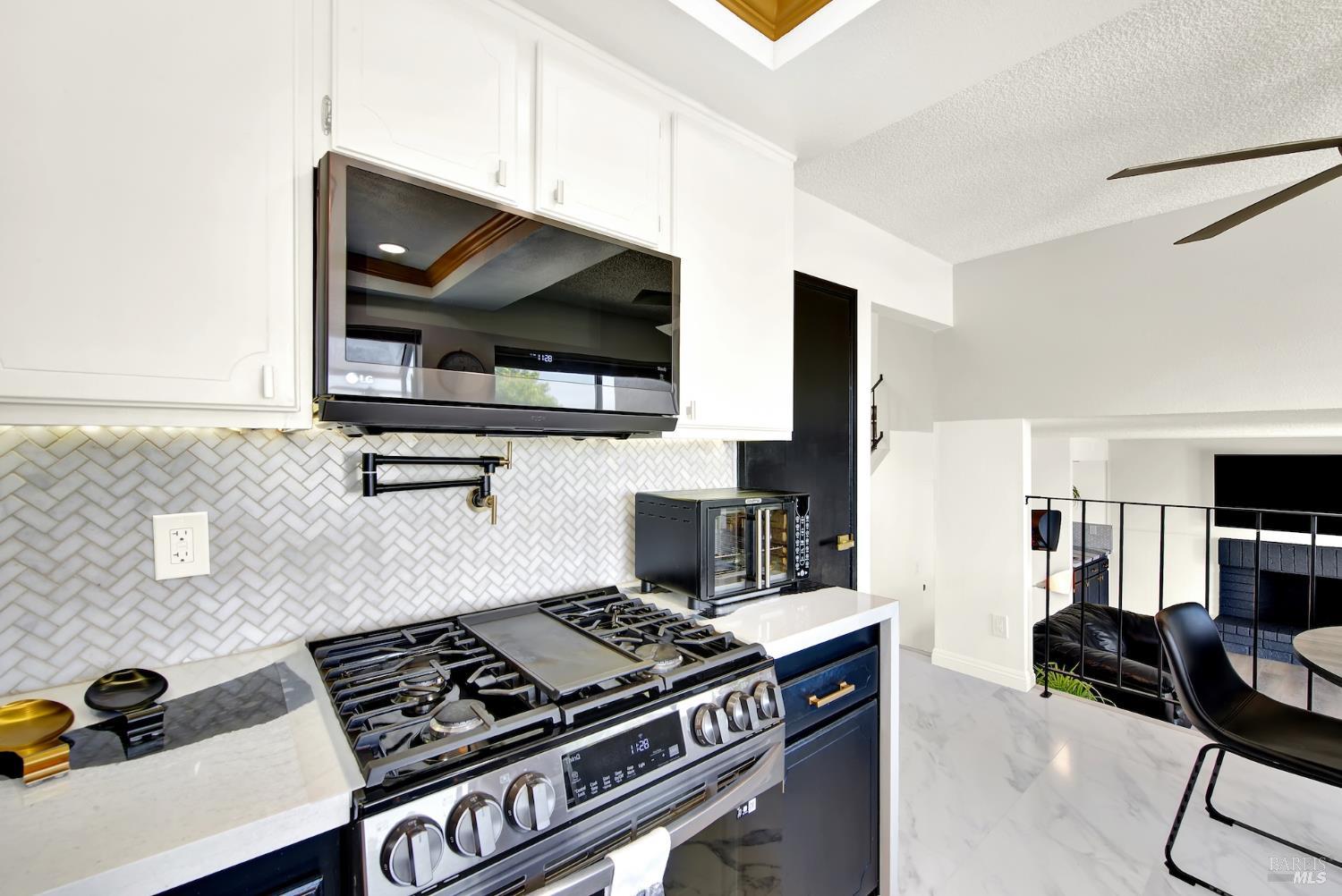 1305 Corcoran Avenue