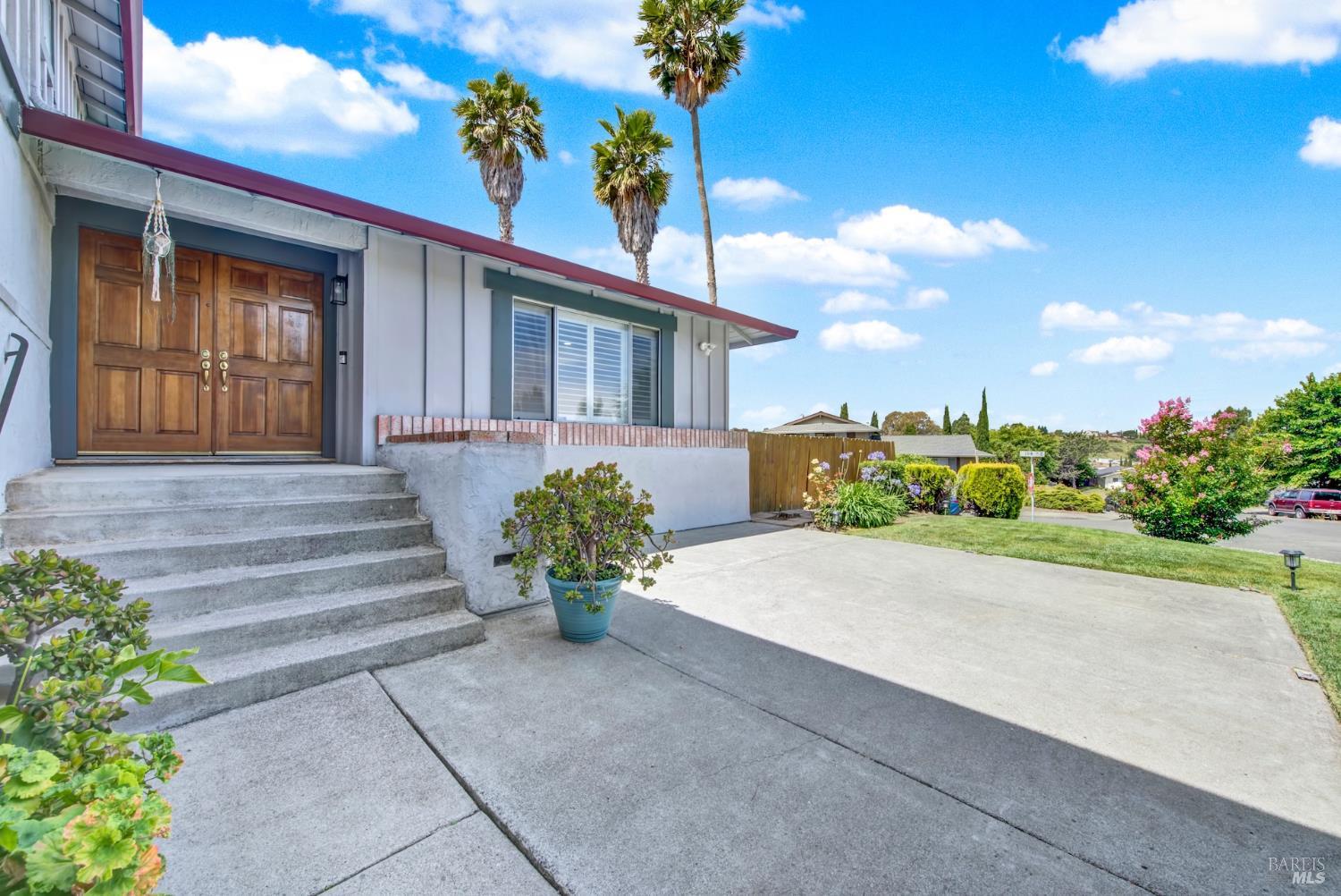 1305 Corcoran Avenue