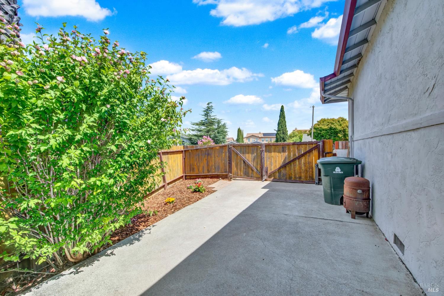 1305 Corcoran Avenue