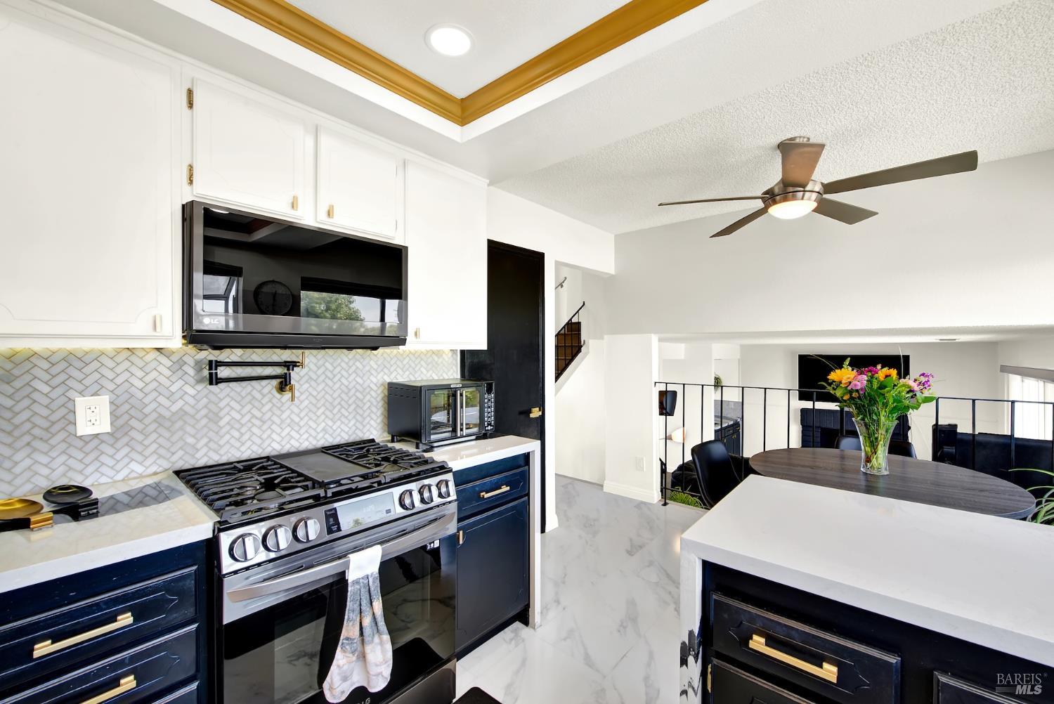 1305 Corcoran Avenue