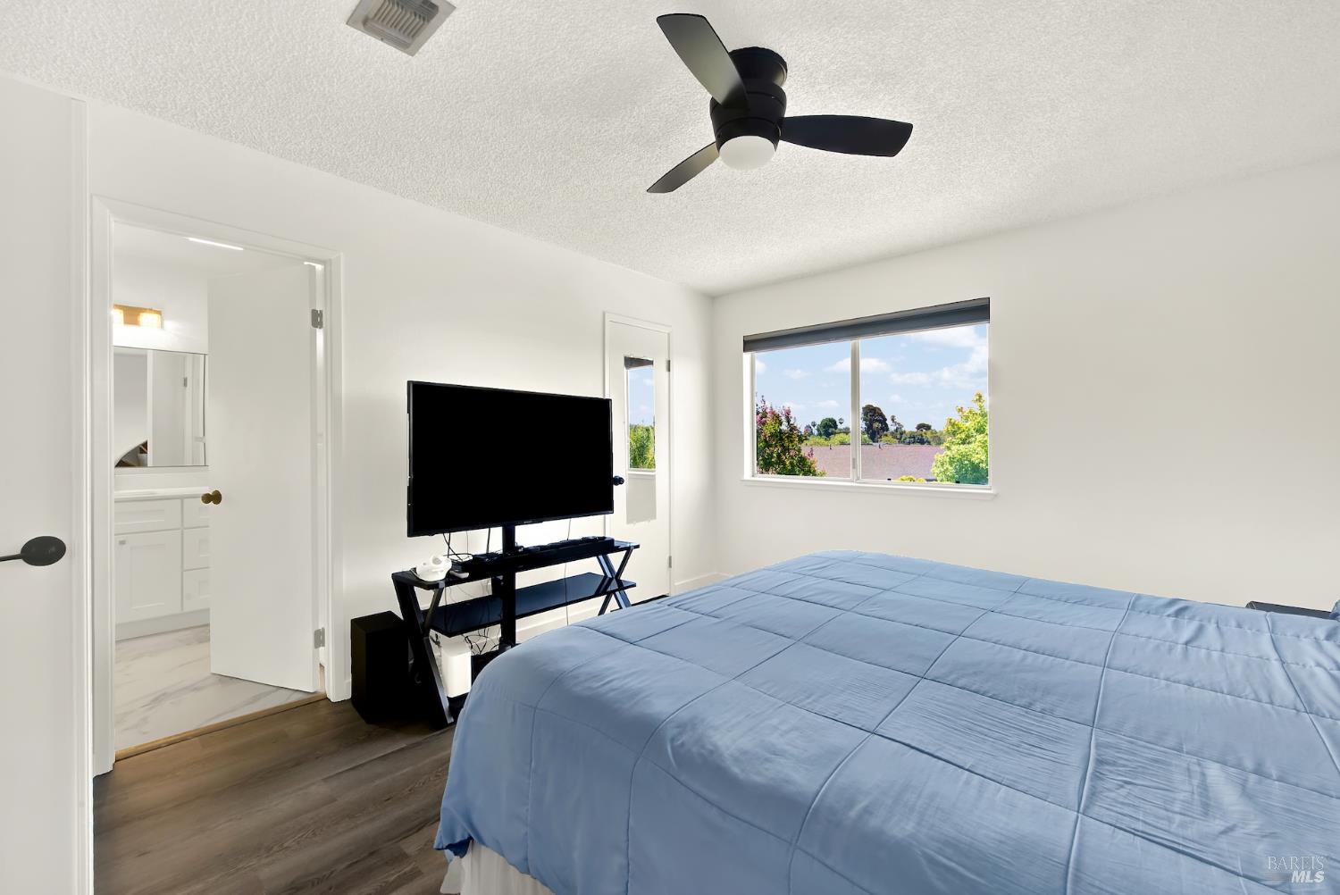 1305 Corcoran Avenue