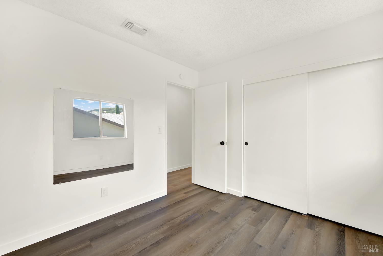 1305 Corcoran Avenue