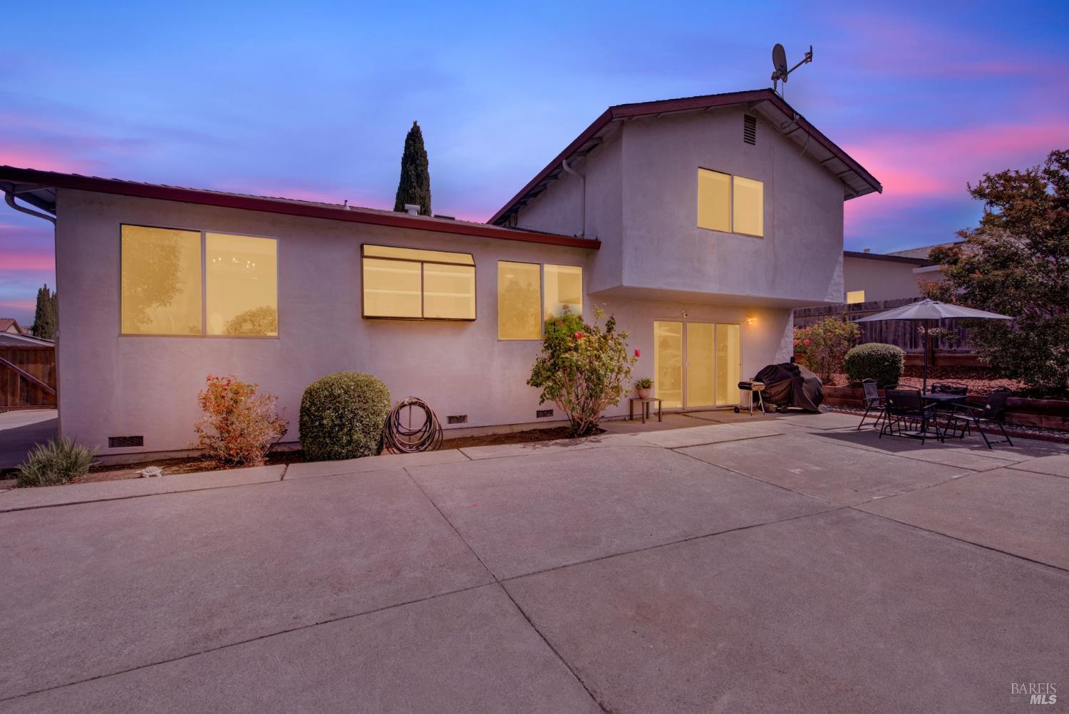 1305 Corcoran Avenue