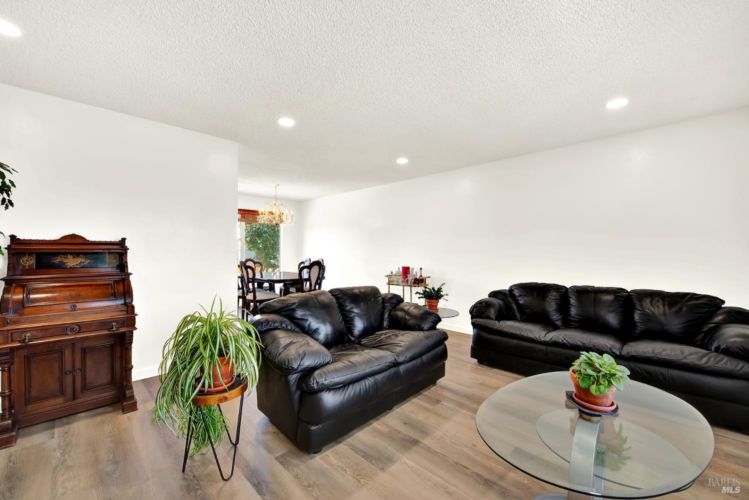 1305 Corcoran Avenue