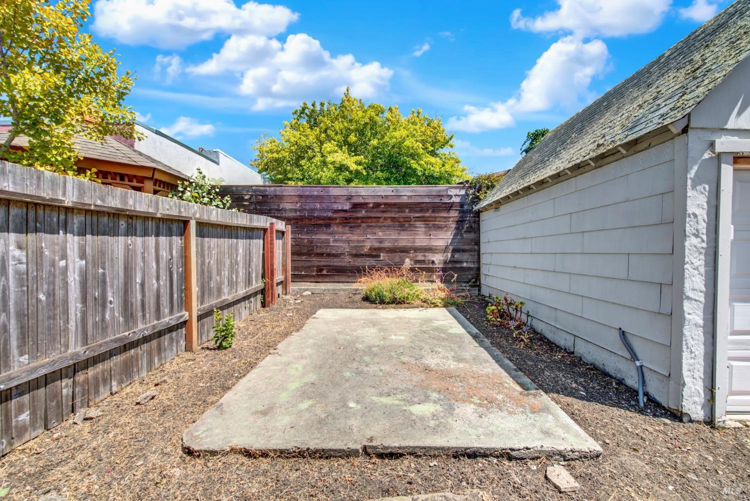 847 Evelyn Avenue