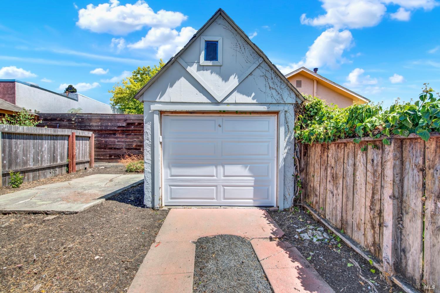 847 Evelyn Avenue