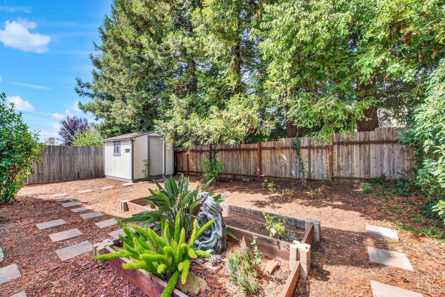 2321 China Lane