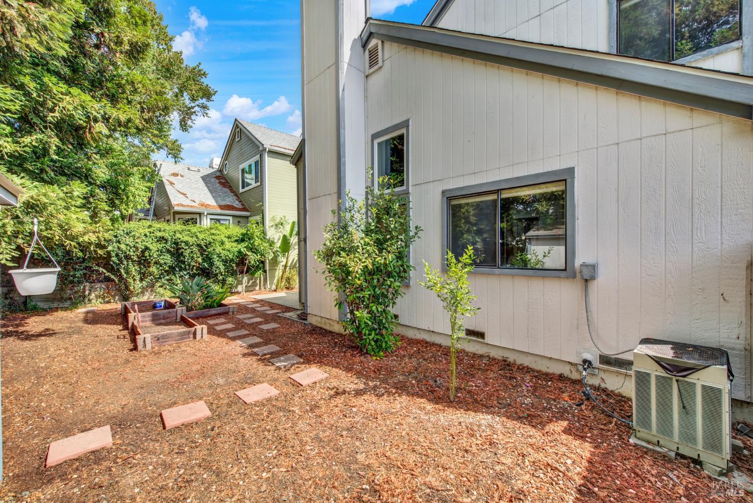2321 China Lane