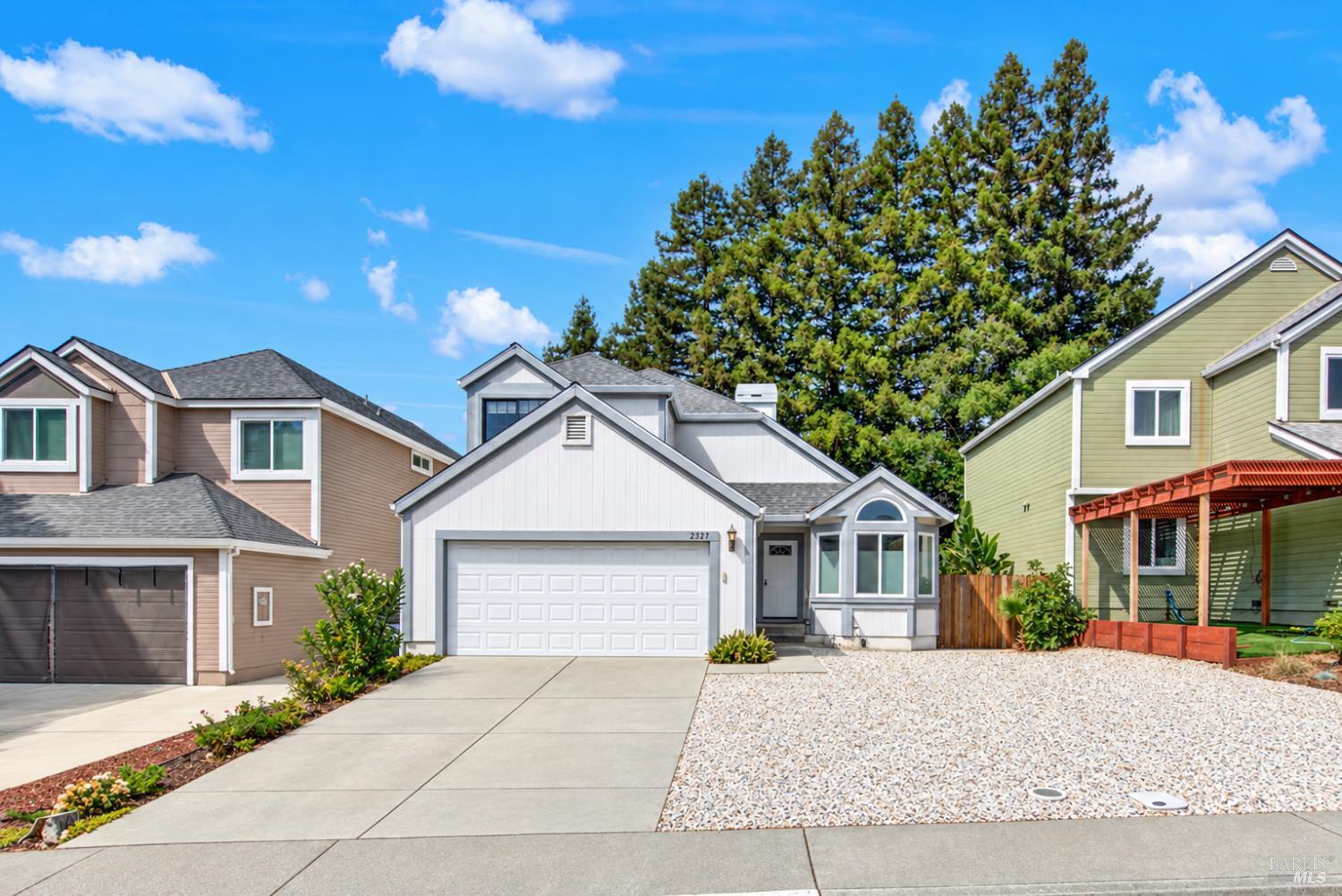 2321 China Lane