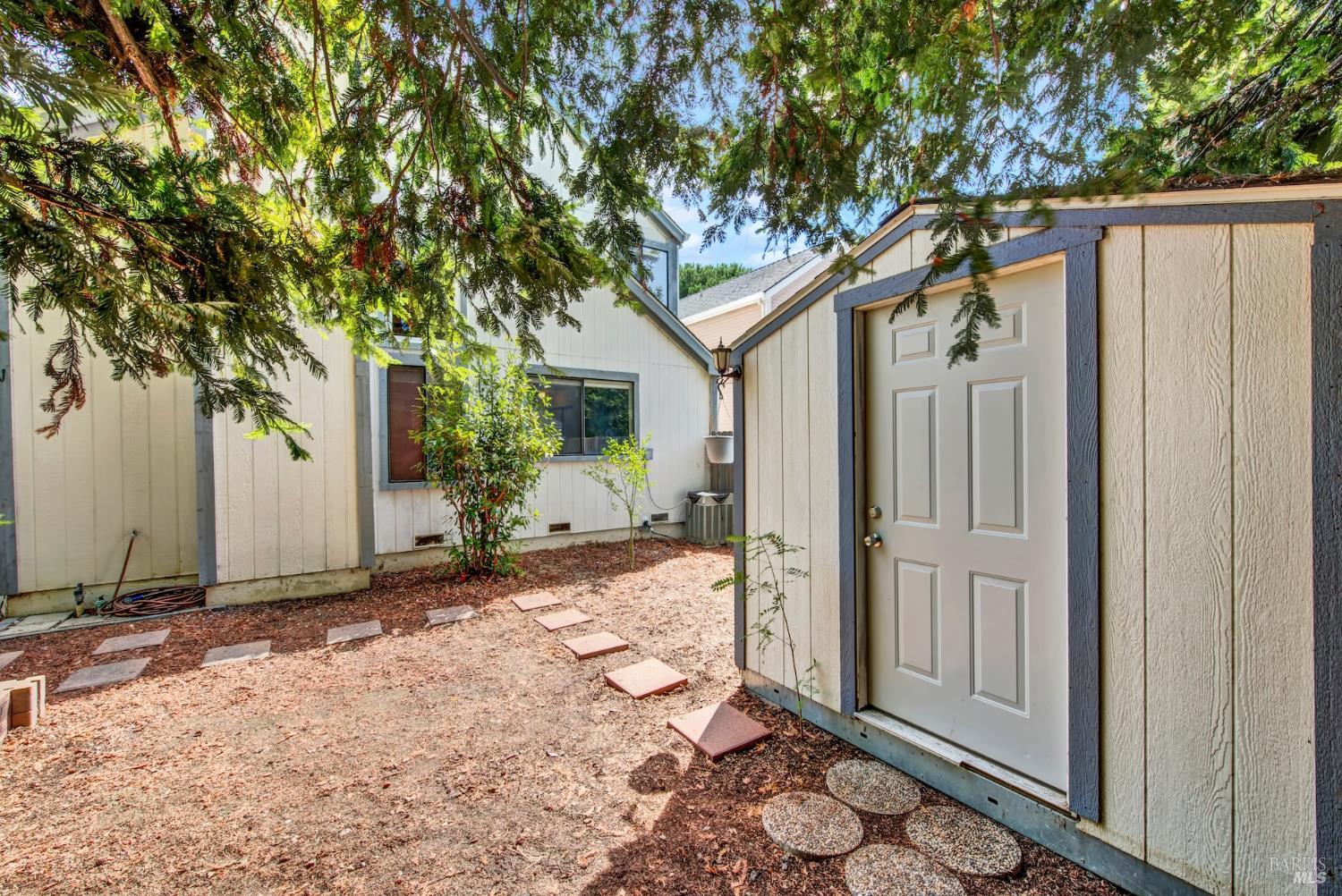 2321 China Lane