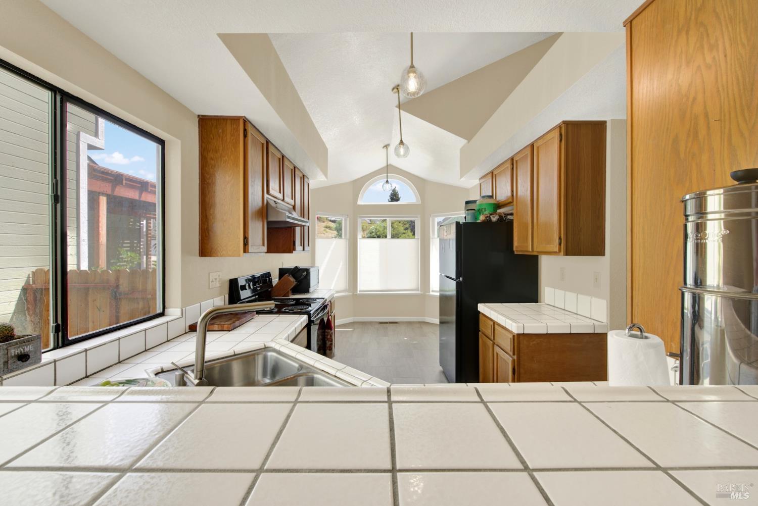 2321 China Lane
