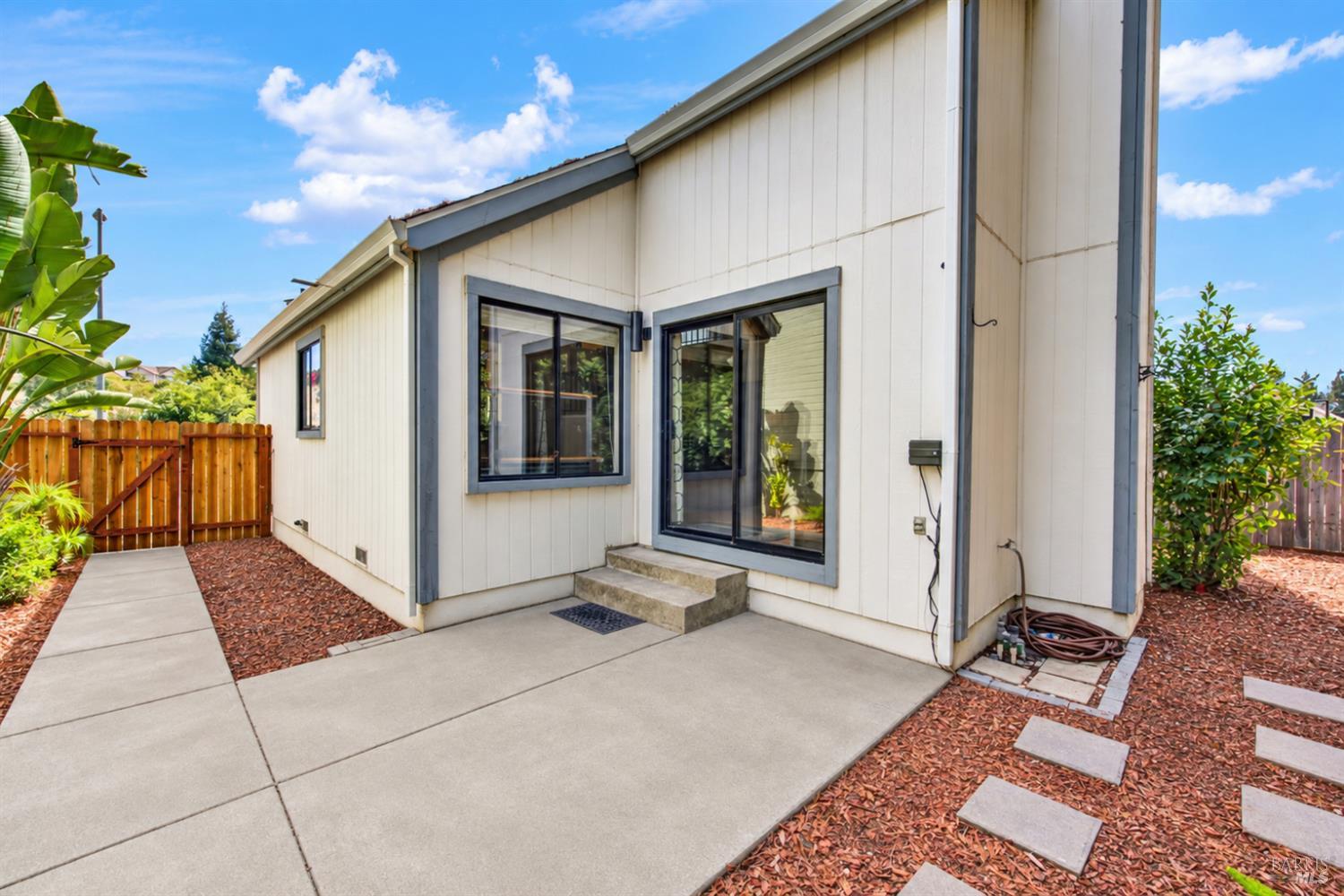 2321 China Lane