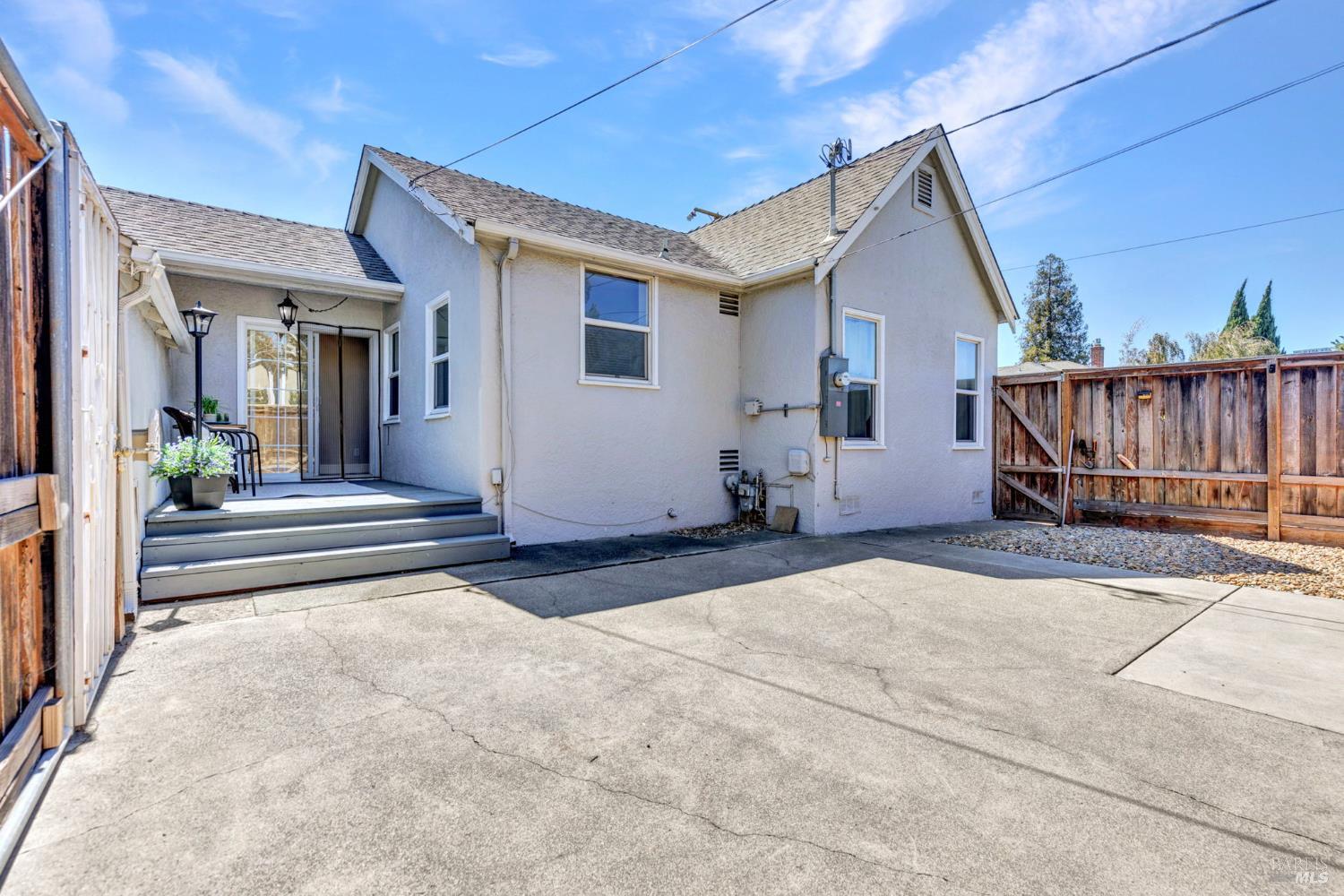 2328 Napa Street