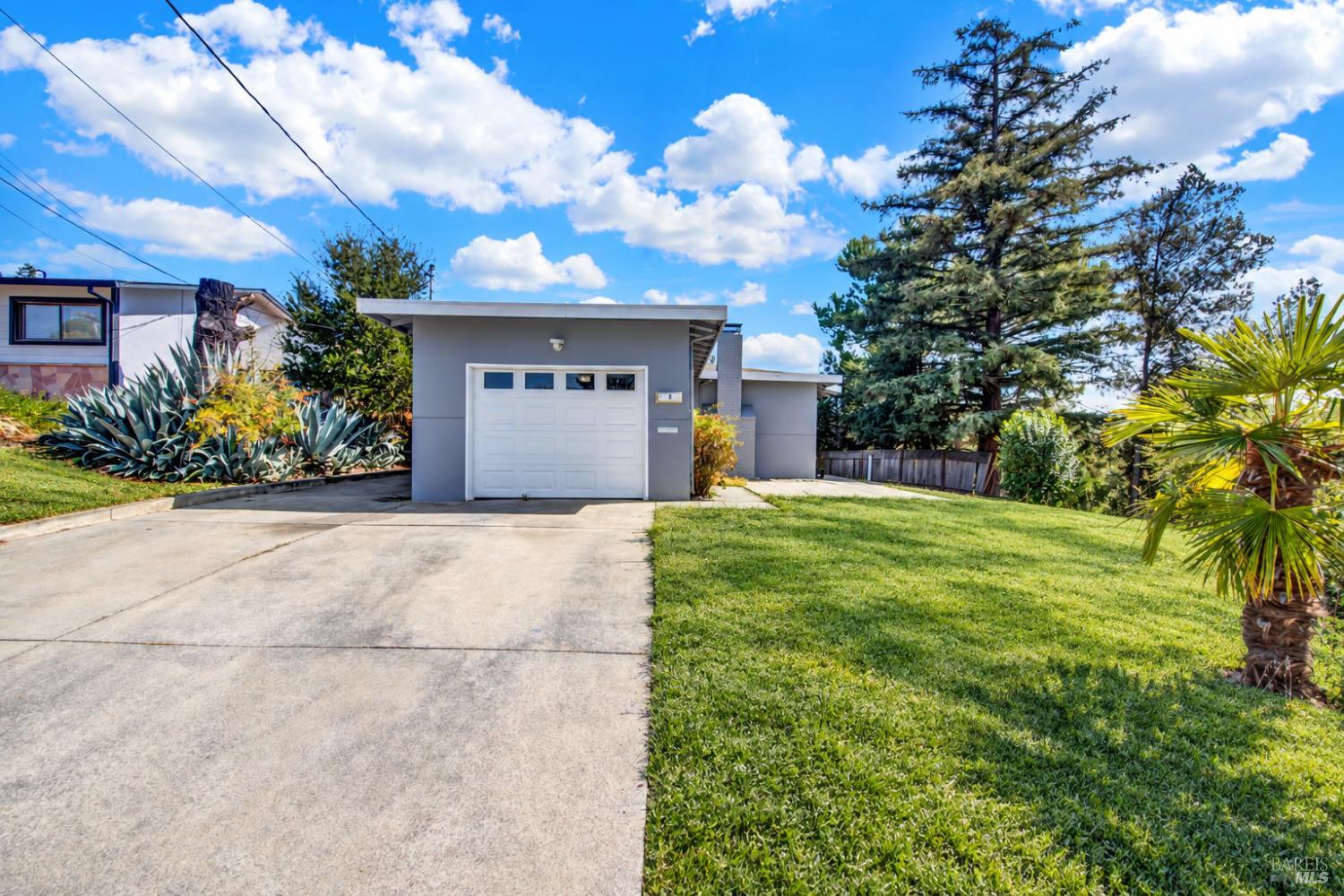 2 Rita Court