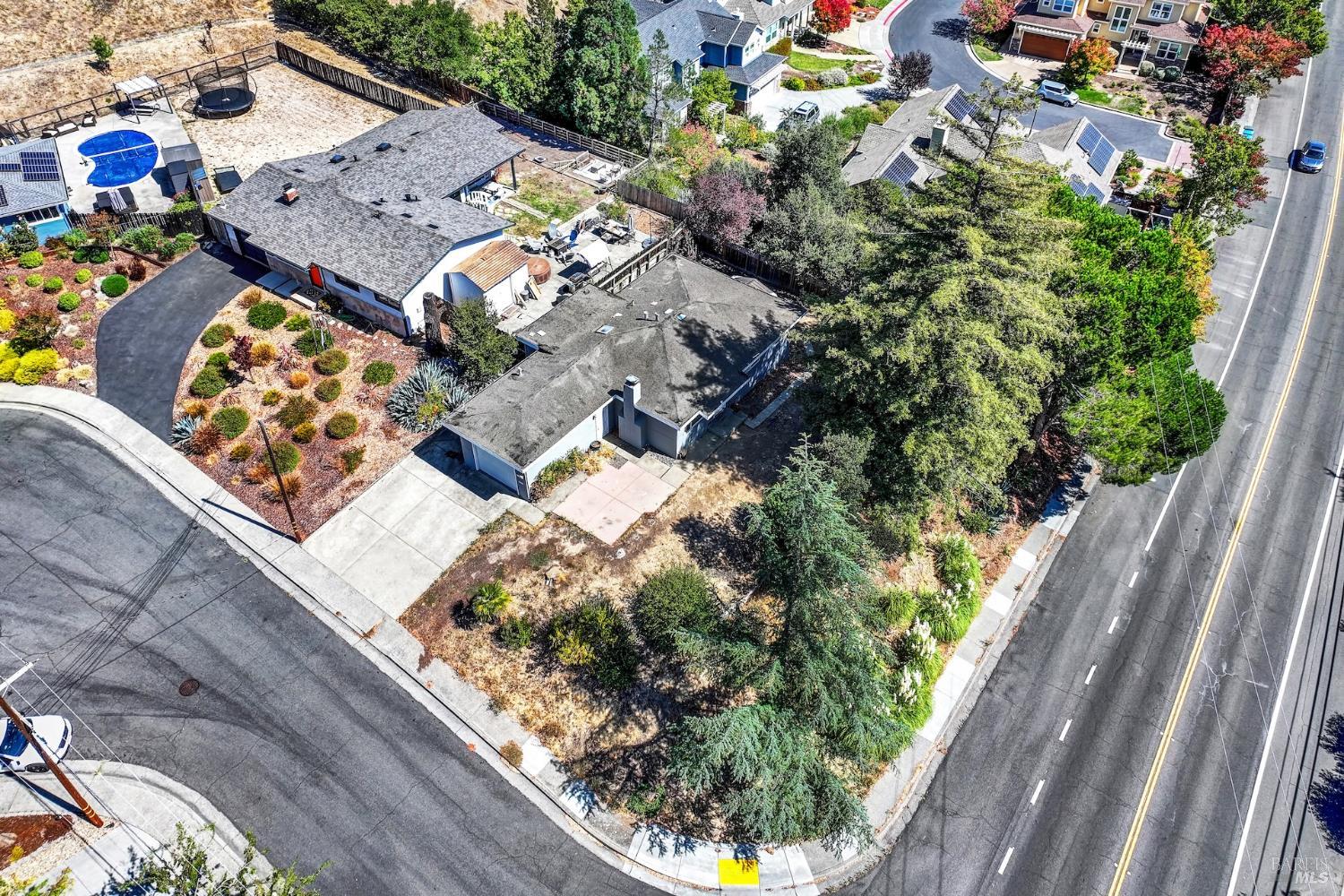 2 Rita Court