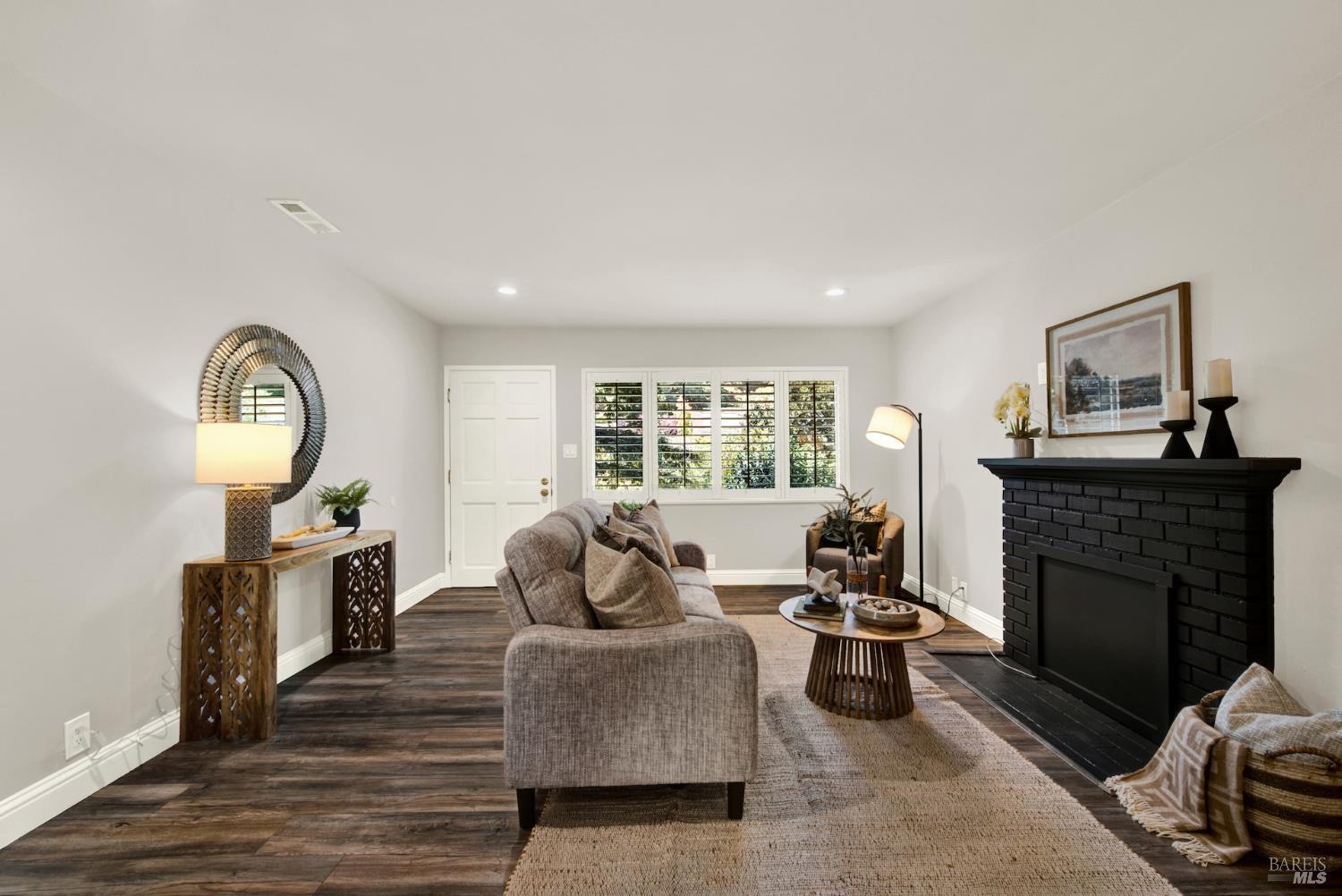 2 Rita Court
