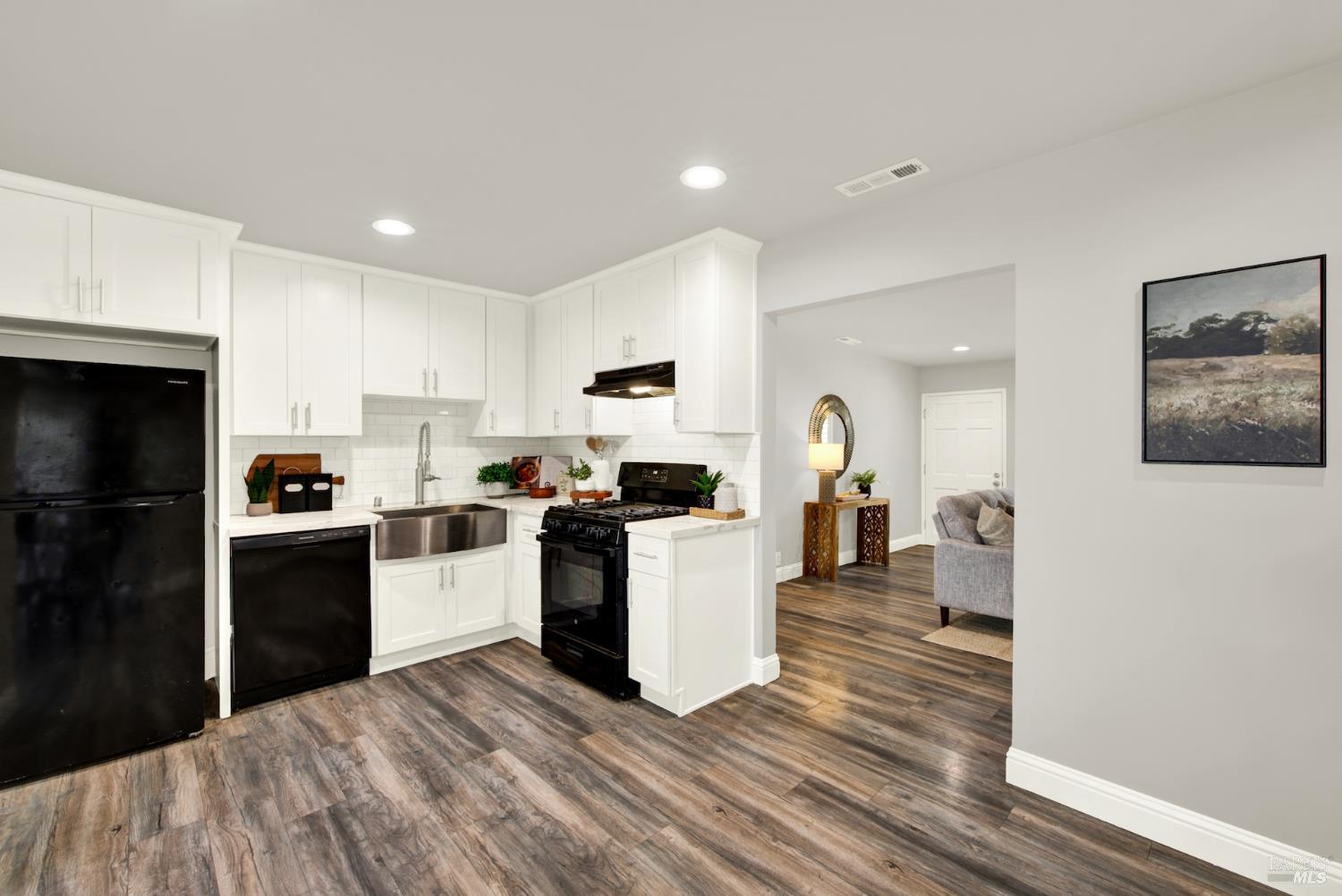 2 Rita Court