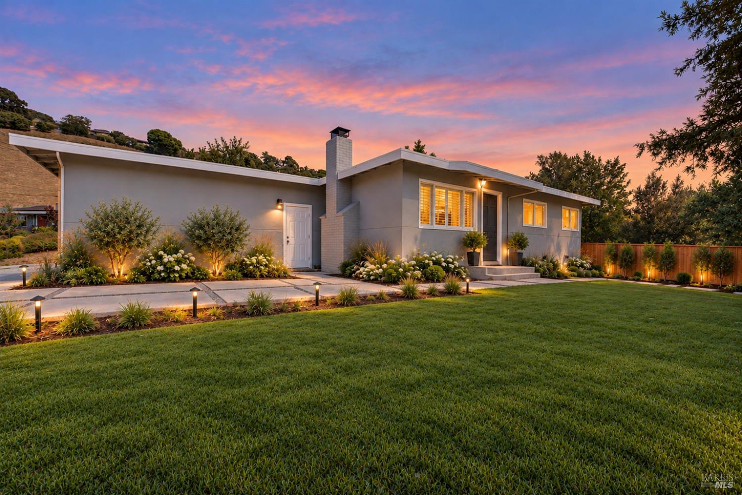 2 Rita Court