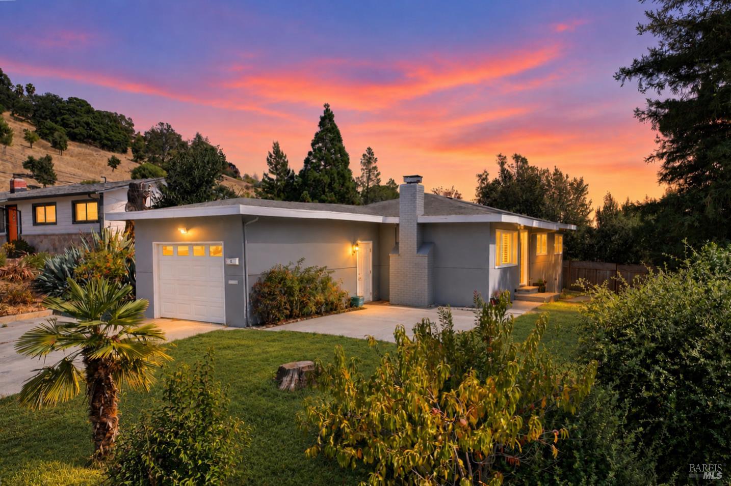 2 Rita Court