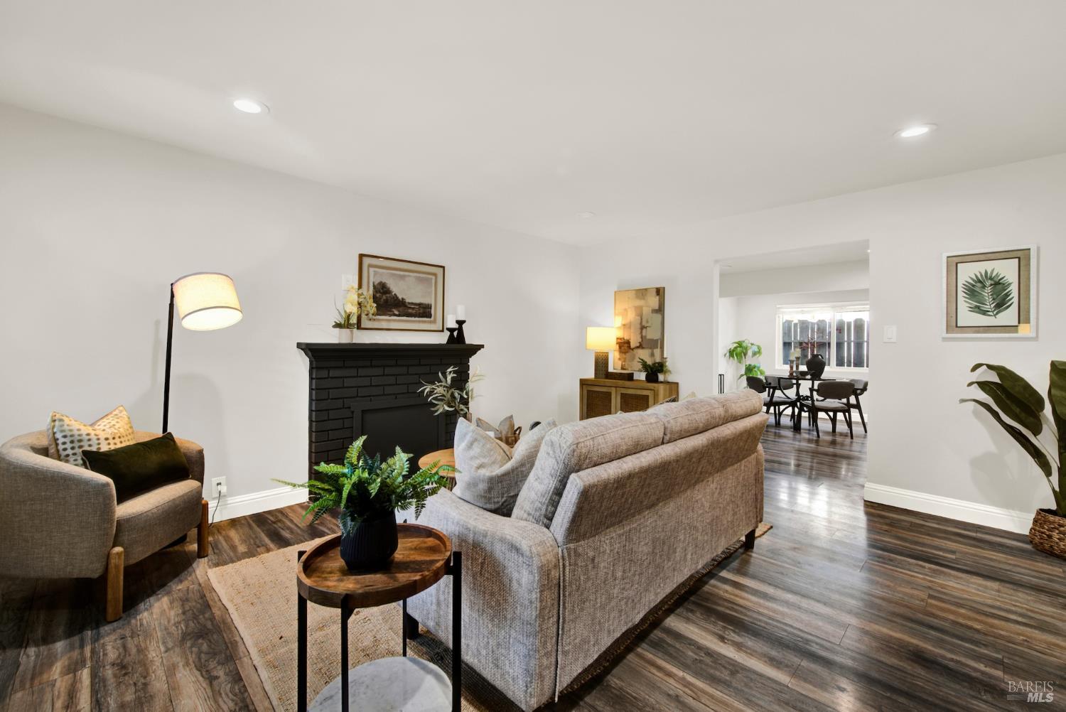 2 Rita Court
