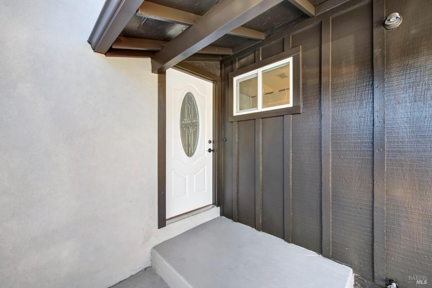 15 Falcon Drive