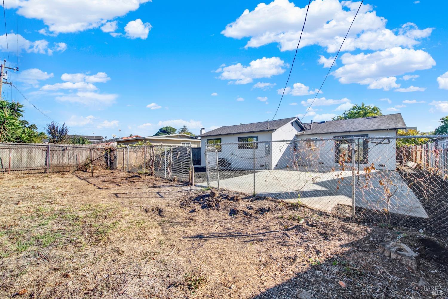15 Falcon Drive