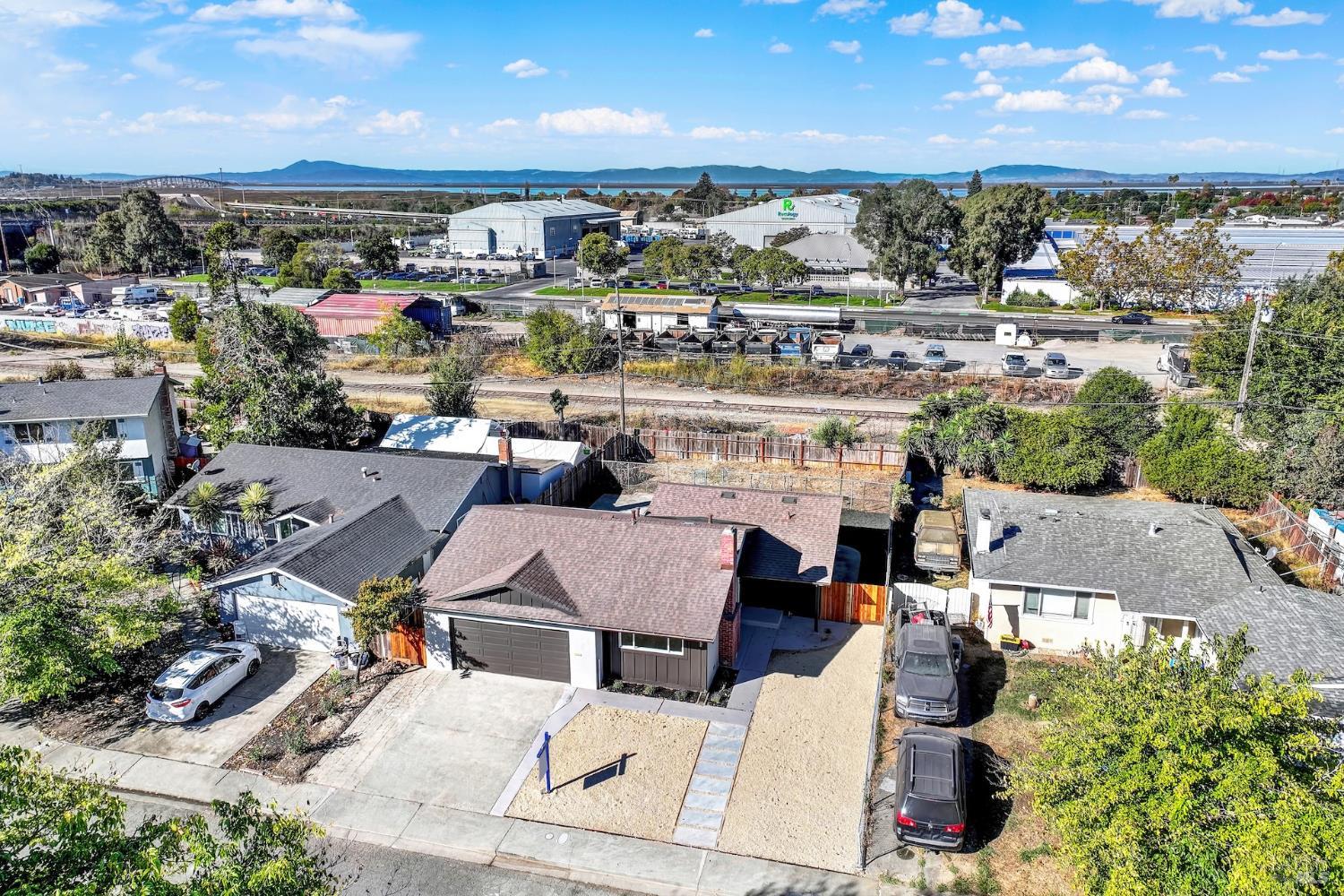 15 Falcon Drive