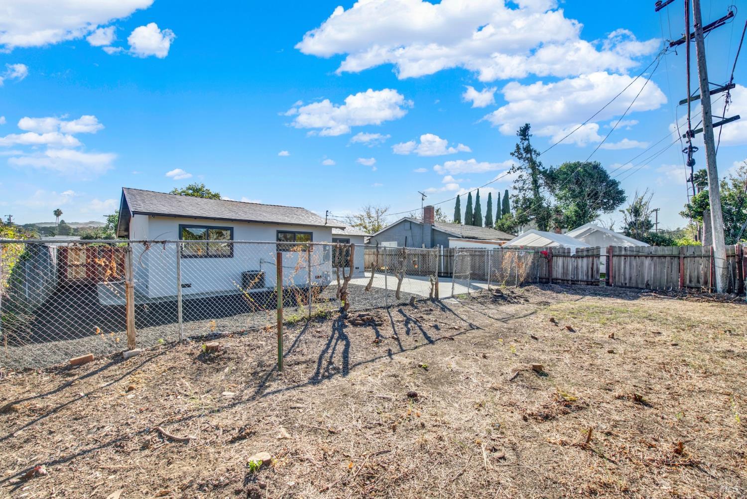 15 Falcon Drive